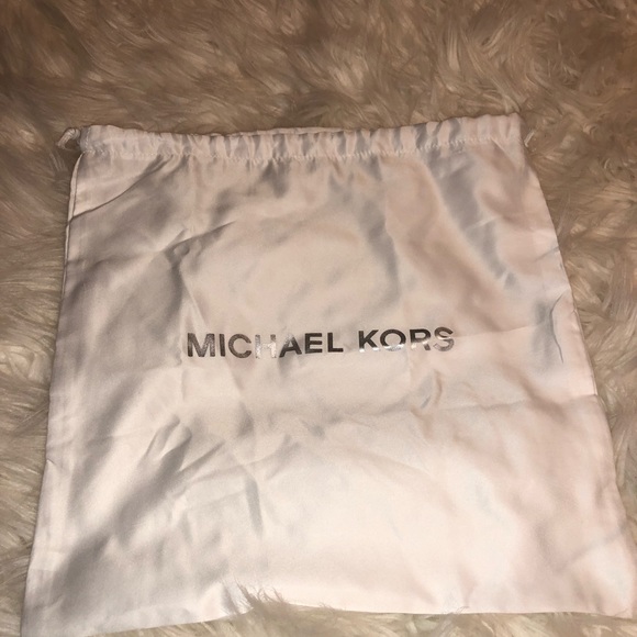 Micheal Kors Mini Hand Tote - Picture 8 of 8